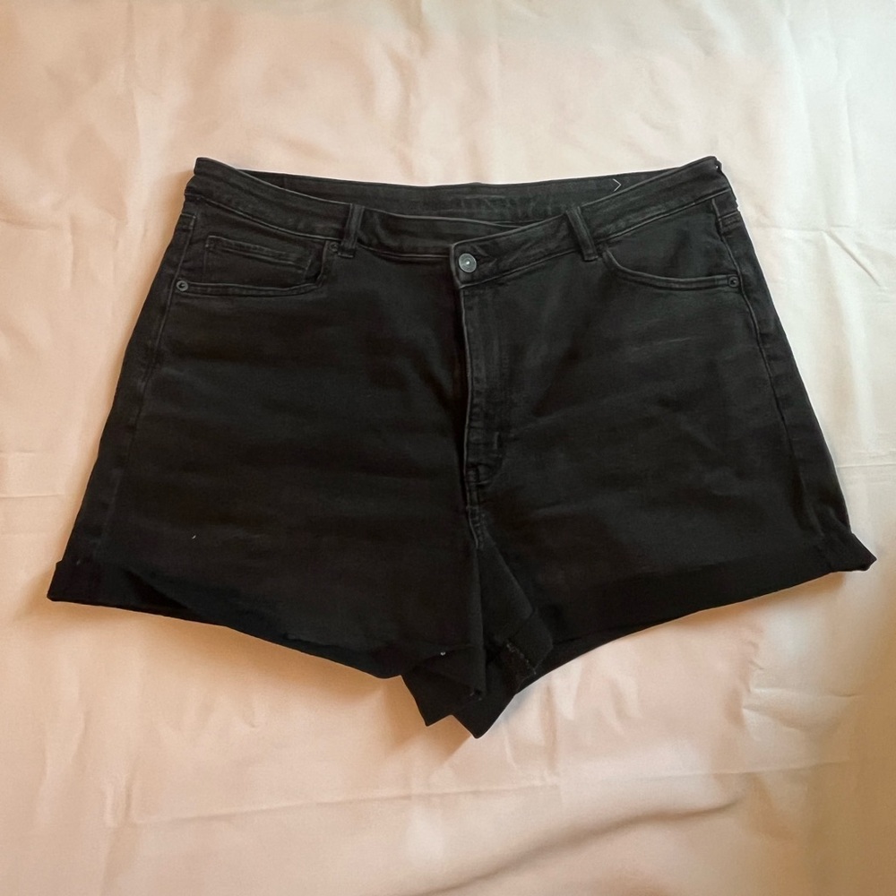 American eagle black denim shorts